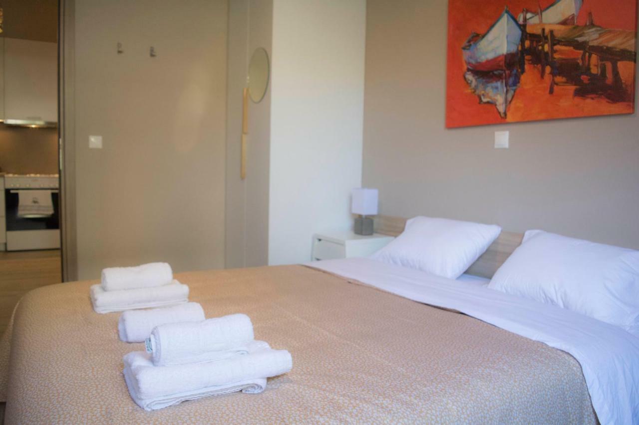 Chic And Minimal Apartment Close To Thissio Metro Athen Eksteriør bilde