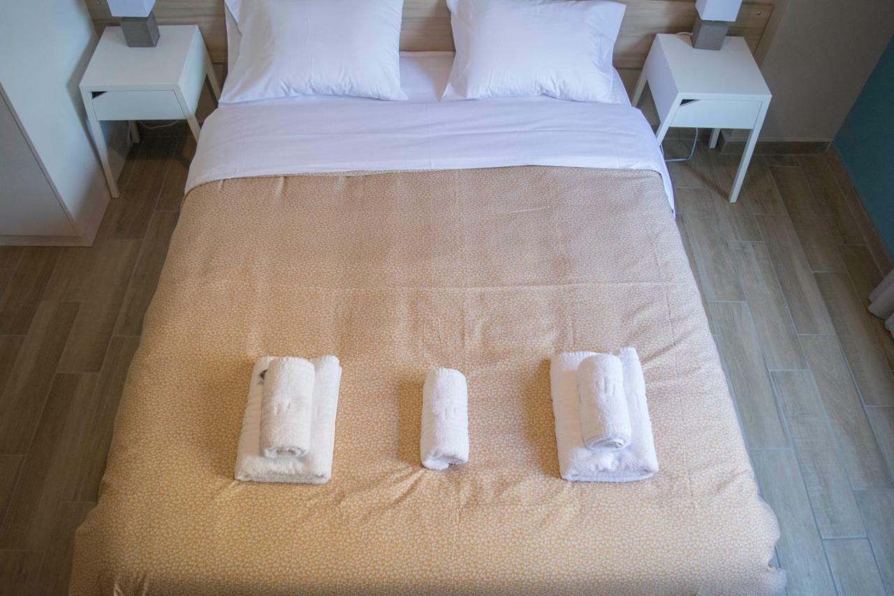 Chic And Minimal Apartment Close To Thissio Metro Athen Eksteriør bilde